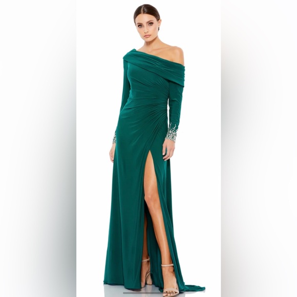 🌺Mac Duggal Gown - Picture 1 of 14